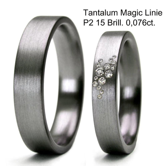 Tantalum Magic Trauringe/Eheringe 5 + 4 mm breite Linie P2 15 Brill. 0,076ct.